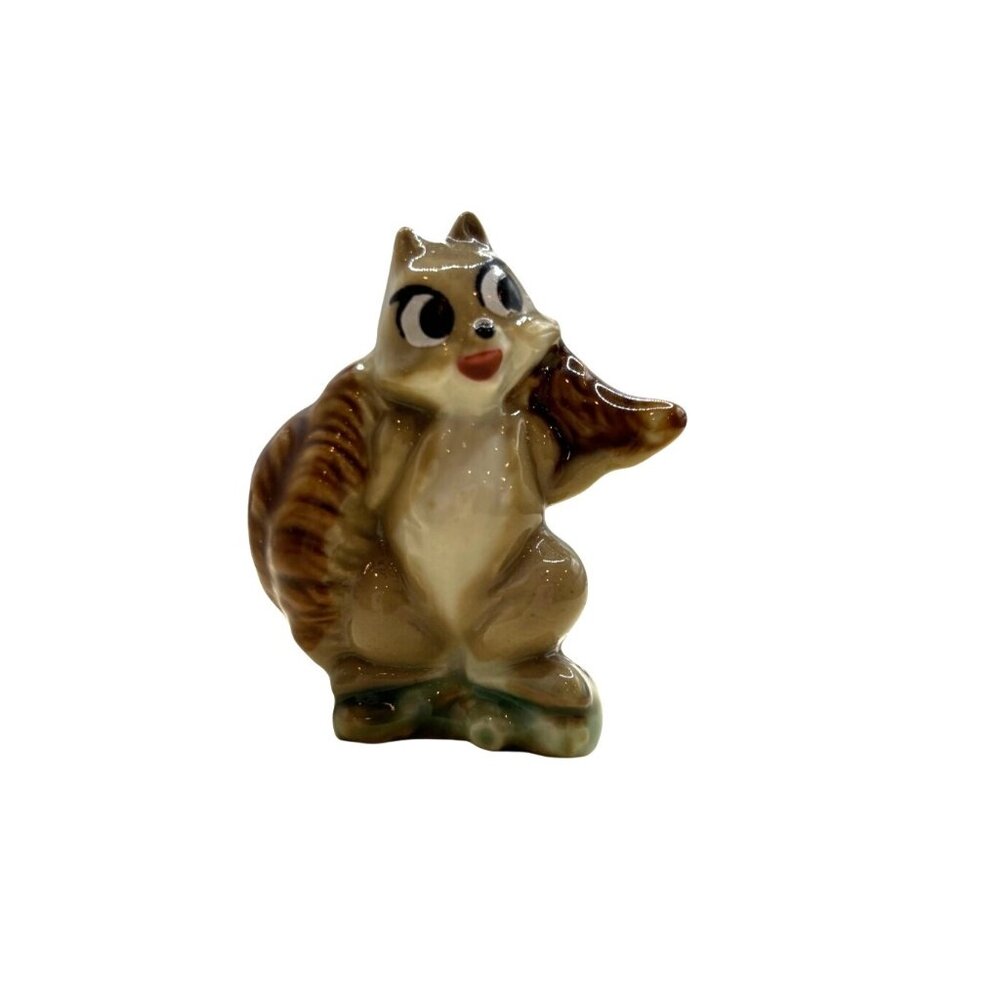 VTG WADE Merlin The Girl Squirrel The Sword in the Stone HTF Original Sticker